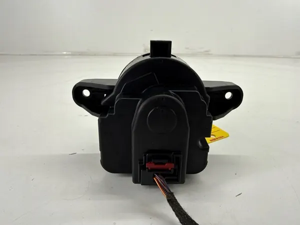 Contacteur d'allumage OEM 7P6905843E pour VW Touareg II image 5