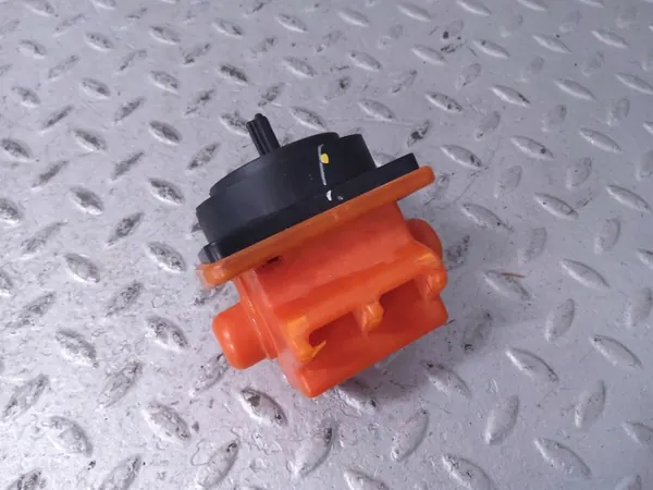 Begagnad pyroteknisk klämma OEM 20997056 Chevrolet Volt image 5