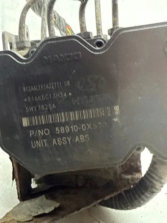HYUNDAI I10 I 1.1 B BOMBA ABS ENCHUFE 58910-0X500 image 5