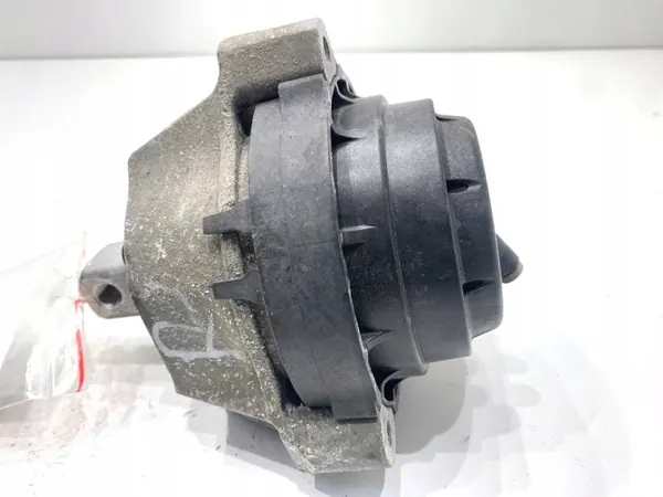 OEM 6883514 moottorin tuki oikea BMW G31 2.0 image 3