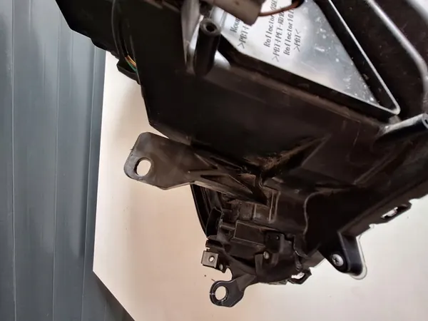 Höger Strålkastare RAV4 16-18 OEM 81145-42680 image 7