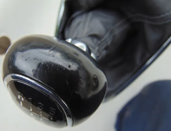 Manuaalivaihteiston valitsin Opel Astra IV J 1.7CDTI image 5