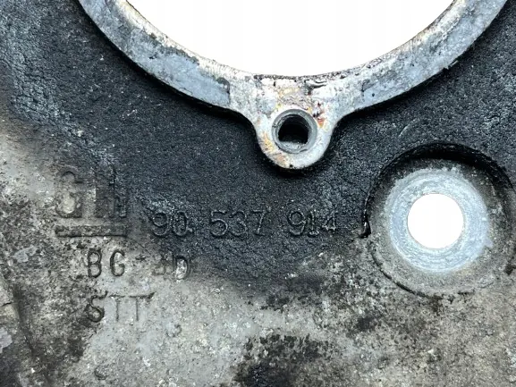 OEM 04952056492 Steuerdeckel mit Ölpumpen-Austausch image 4