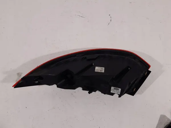 Luz Trasera Izquierda Porsche 997.631.411.05 image 7