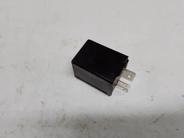 VW Audi Relä 431953231 image 4