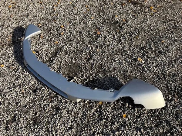 Audi Q7 Framskärmsspoiler 4L0807061A image 3