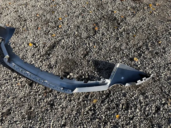 Audi Q7 Framskärmsspoiler 4L0807061A image 5