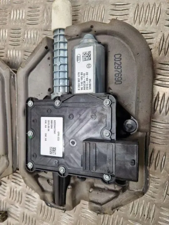 Moteur de frein à main OEM 9674619580 pour Citroën DS5 image 6