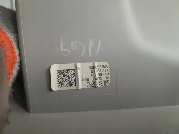 Chrysler Pacifica 17- Beifahrerkonsolenfach OEM 5RL34PD2AC image 4