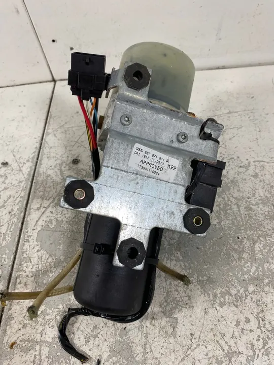 Brandstofpomp VDO 8E0919051A Volkswagen Passat B5 1.6B image 2