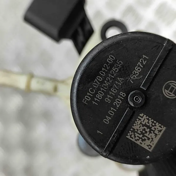 Pompe AdBlue Mercedes-Benz C (W205) 1.6L 2015 F01C070013 image 7