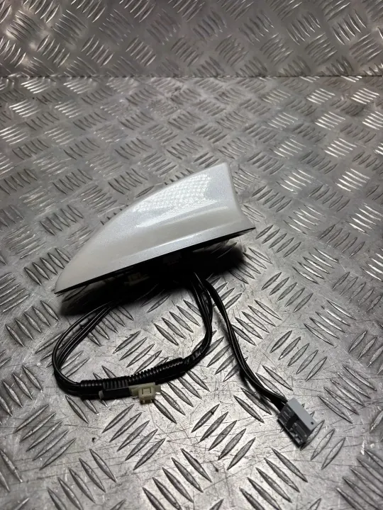 OEM 8A150-T43-Q012-M1 haineväantenni Honda Civic XI:lle image 2