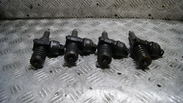 Pyyhinpumppu OEM 0414720037 Volkswagen Passatille image 3