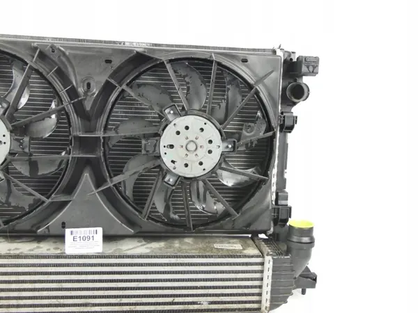Chłodnica wody powietrza intercooler wentylator Renault Laguna III 2.0 DCi image 4