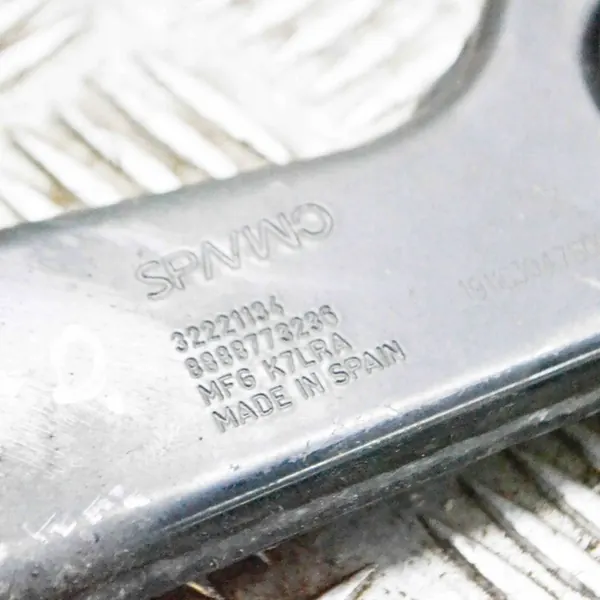 Volvo XC40 2025 Braccio Superiore Posteriore Destro OEM image 6