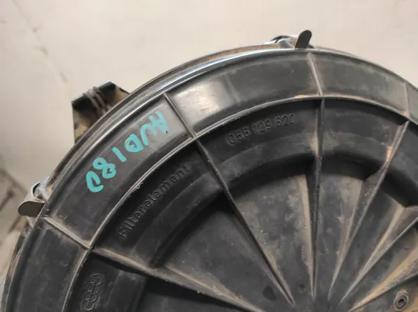 AUDI 80 B3 1.8 Ilmansuodattimen Kotelo image 5