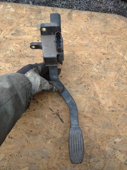 Gaspedal-Potentiometer Iveco Daily 504061734 image 2