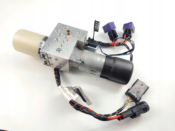 Pompe de toit pliant Peugeot 207 CC image 1