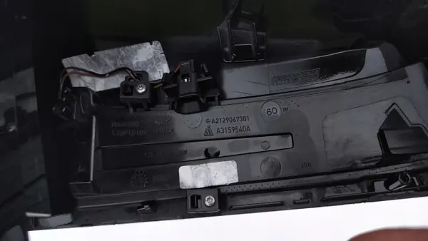 Mercedes E-Klasse W212 rechter Spiegeldeckel OEM A2129067301 image 7