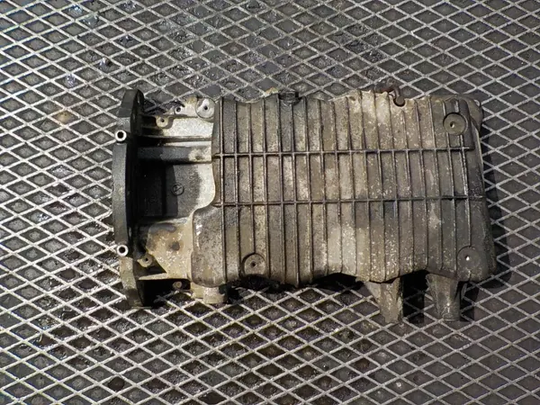 Oljepanna MAGENTIS för Kia/Hyundai 2.0 CRDI - Begagnad image 4