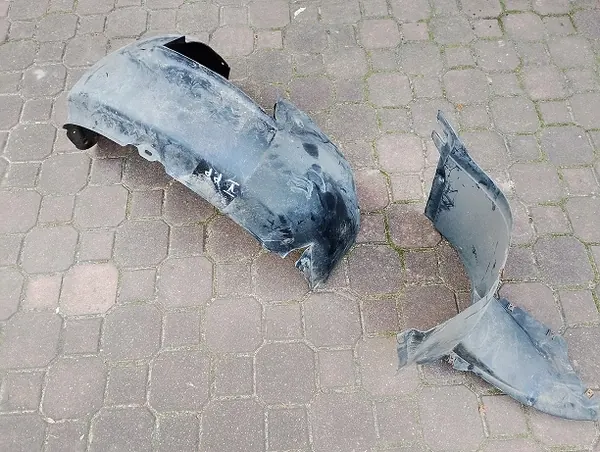 Complete Right Front Wheel Arch Volkswagen Golf V image 2