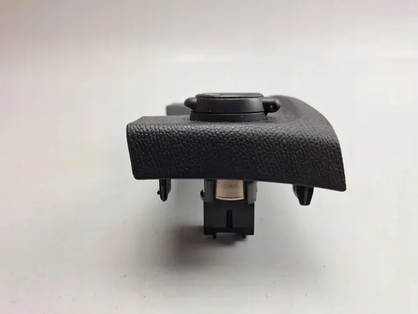 12V Frontsteckdose OEM 9822293280 für DS 3 Crossback image 4