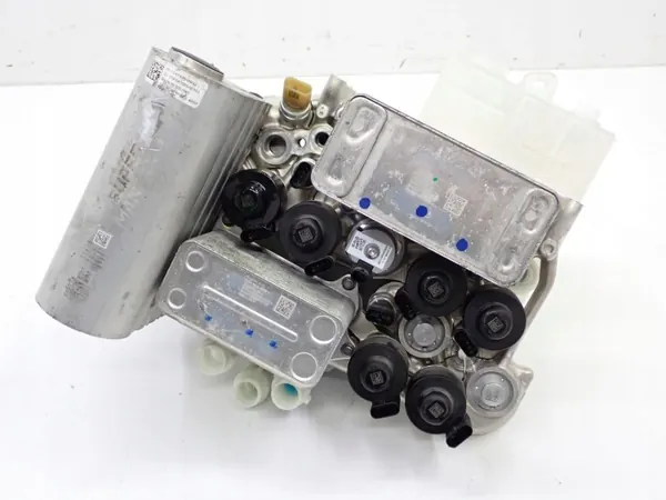 Tesla lämpöpumppu OEM 1648071-00-A Käytetty image 3