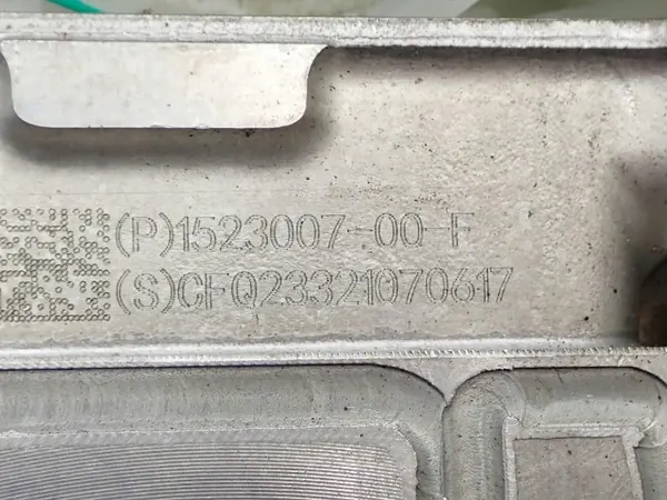 Tesla lämpöpumppu OEM 1648071-00-A Käytetty image 6
