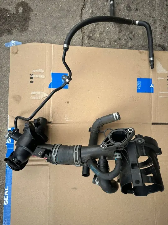 Mercedes-thermostaatti OEM A6512002800 W204 2.2CDI image 4