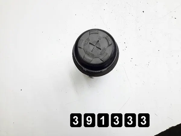 AUDI A6 C6 2.7 TDI Servolenkungsbehälter image 3