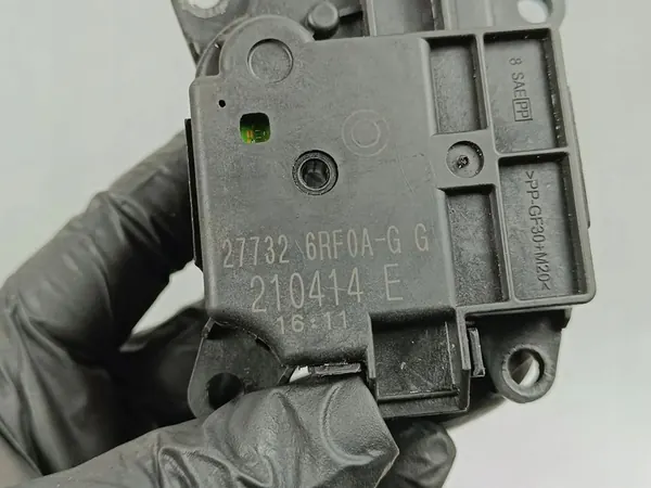 Nissan Qashqai J12 Ilmanvaihtoahtimen Aktuaattori 277326RFOAG image 3