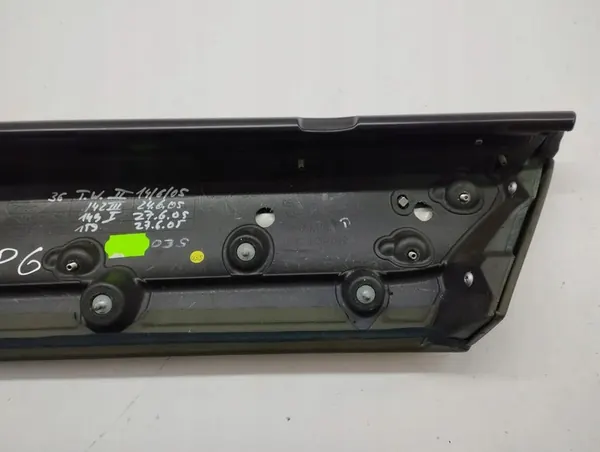 Bentley Flying Spur 2005 Vasemman Takaluukun Verhoilu image 10