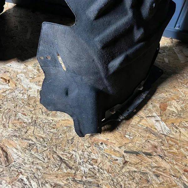 AUDI A5 8T Front Left Wheel Arch OE 8T0853887F image 2