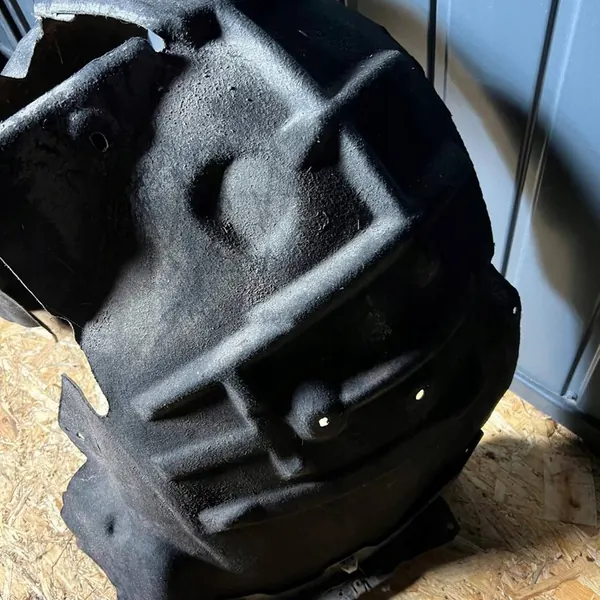 AUDI A5 8T Front Left Wheel Arch OE 8T0853887F image 4