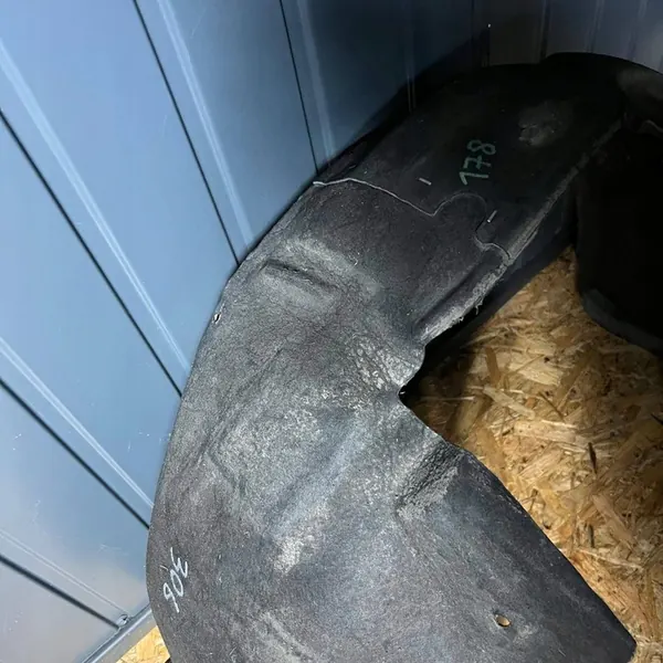 AUDI A5 8T Front Left Wheel Arch OE 8T0853887F image 8