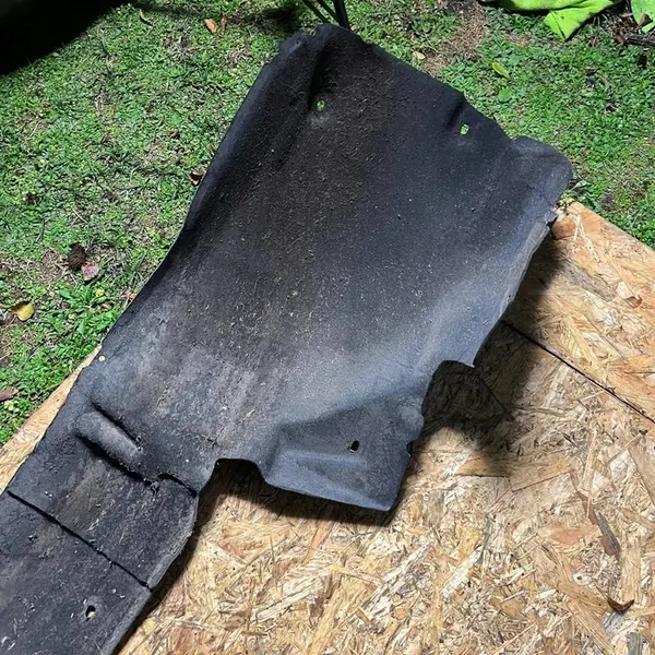 AUDI A5 8T Front Left Wheel Arch OE 8T0853887F image 9