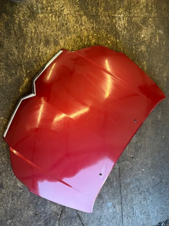 Punainen moottorikansi OEM mefjuu Citroen C5 II:lle image 2