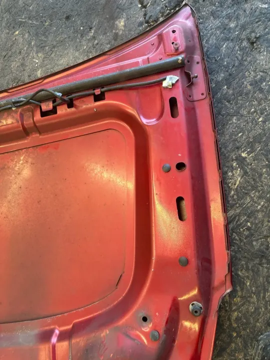 Punainen moottorikansi OEM mefjuu Citroen C5 II:lle image 7