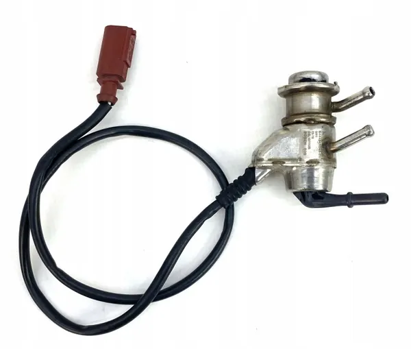 Válvula inyectora AdBlue OEM 04L131113B para Audi A6 4G image 2