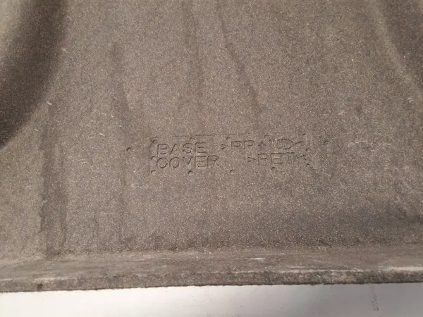 Toyota Yaris I kofferbakplank OEM TOYOTA YARIS I PÓŁKA BAGAŻNIKA image 4