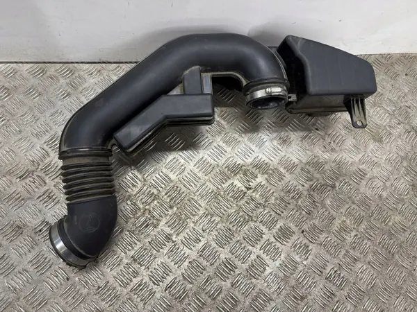 Subaru Impreza V Sisäilmansuodinkanaali OEM 14456AA50A image 2