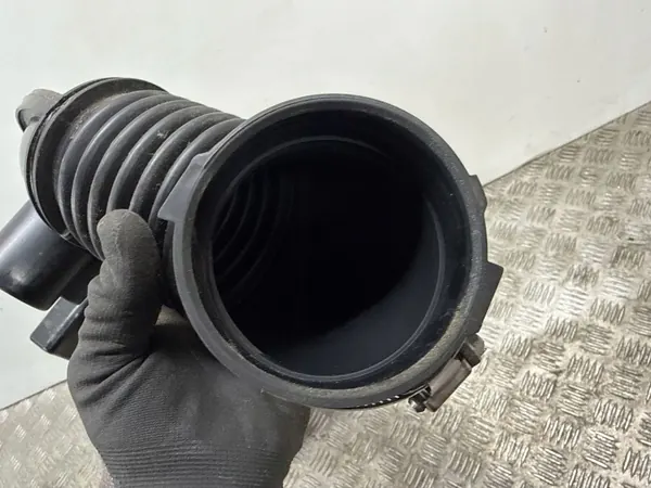 Subaru Impreza V Sisäilmansuodinkanaali OEM 14456AA50A image 8