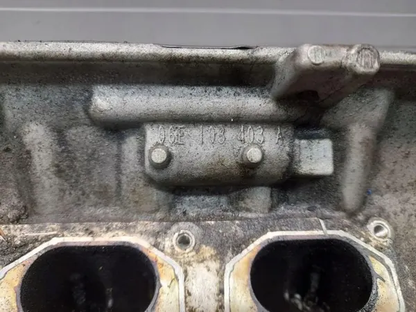 Audi OE 06E103403A Cylinderhuvud - Begagnad image 10