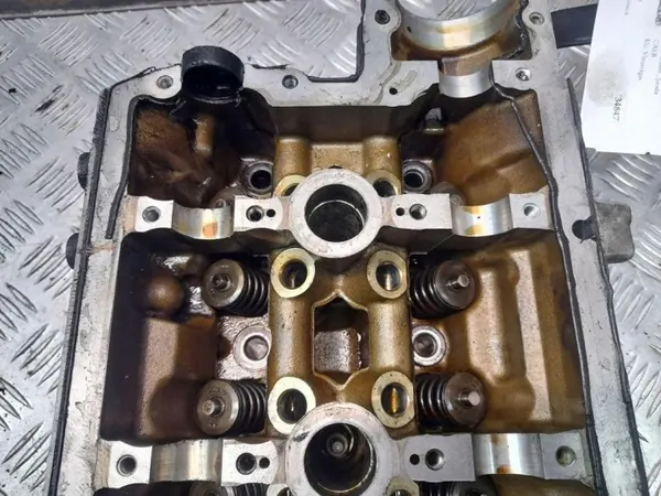 Audi OE 06E103403A Cylinderhuvud - Begagnad image 7