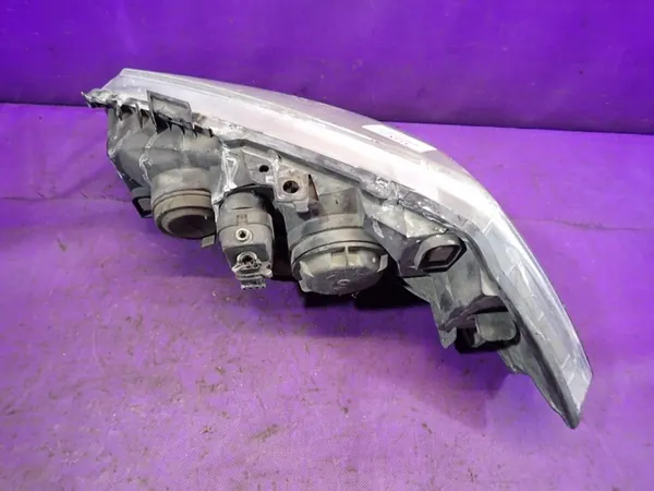 RENAULT MEGANE II 02-05 Farol Direito 7701064017 image 3