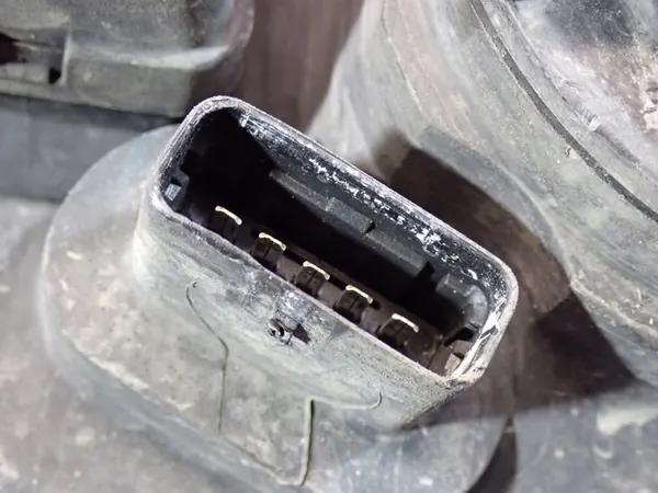 RENAULT MEGANE II 02-05 Farol Direito 7701064017 image 7