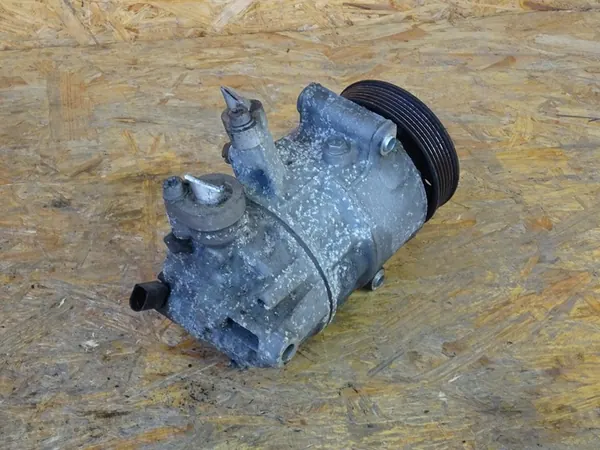 Compressore A/C AUDI A3 8P GOLF VI 2.0 TDI 5N0820803H image 5