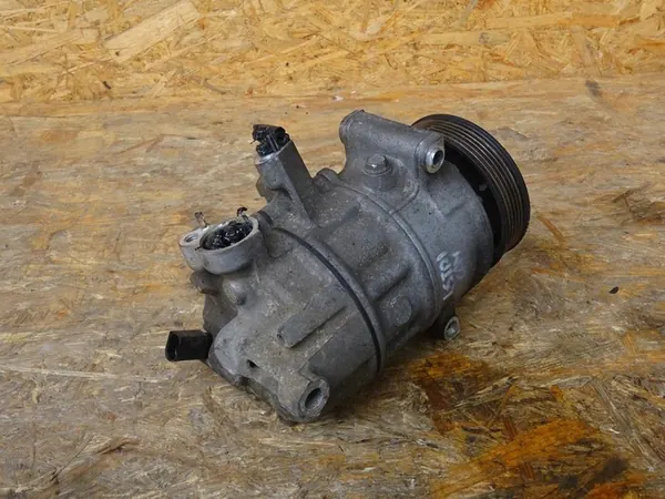 Compressore A/C AUDI A3 8P GOLF VI 2.0 TDI 5N0820803H image 9