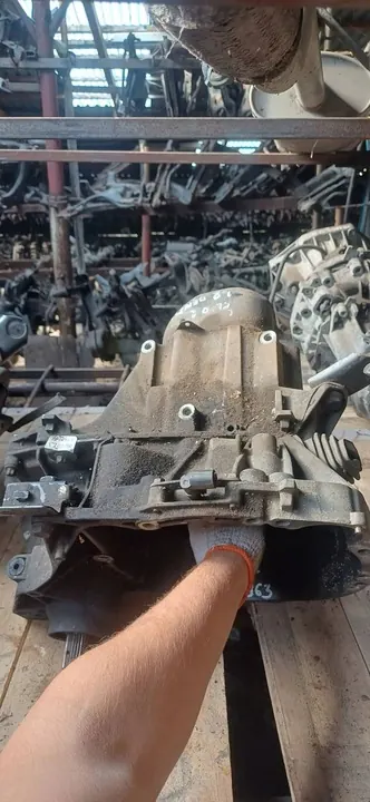 Kokonainen vaihteisto Renault Clio II 1998 image 3