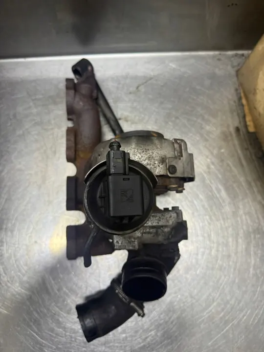 Volkswagen OE 03L253019J Turboaggregat image 3